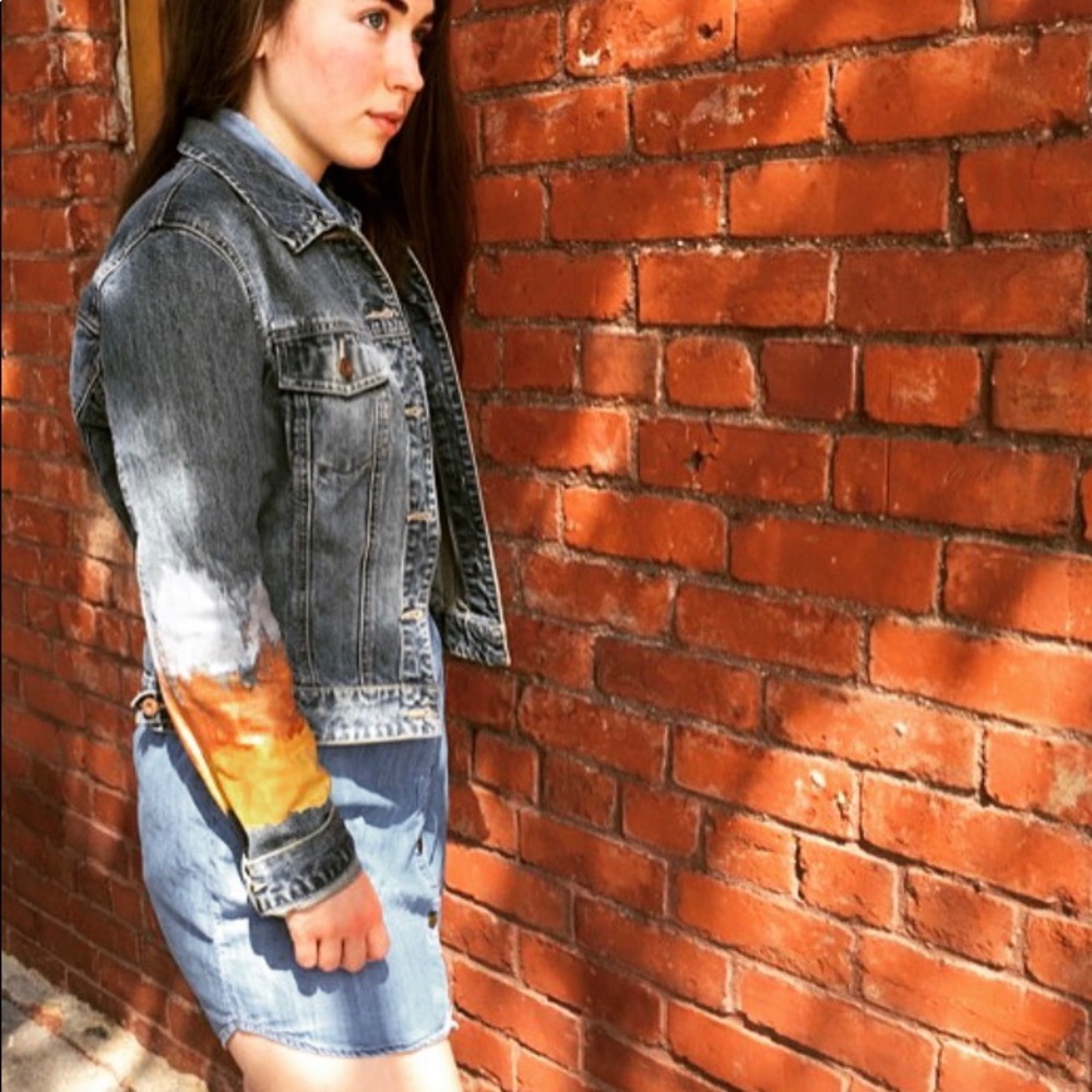 Hand painted jean jacket - Picture 2 of 2